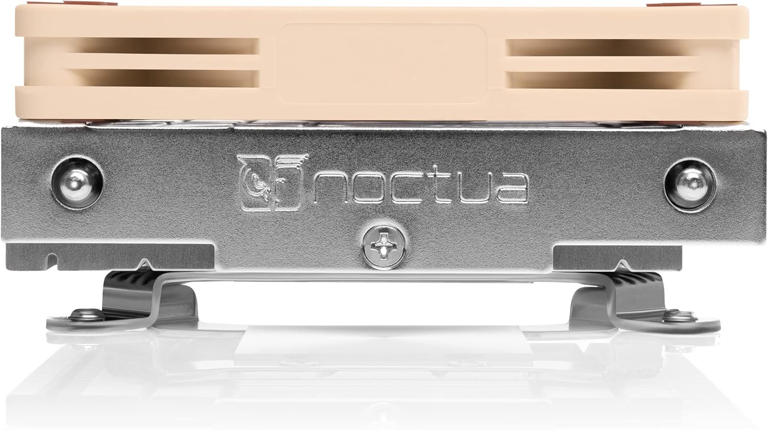 Noctua NH-L9i mostrando su perfil extremadamente bajo